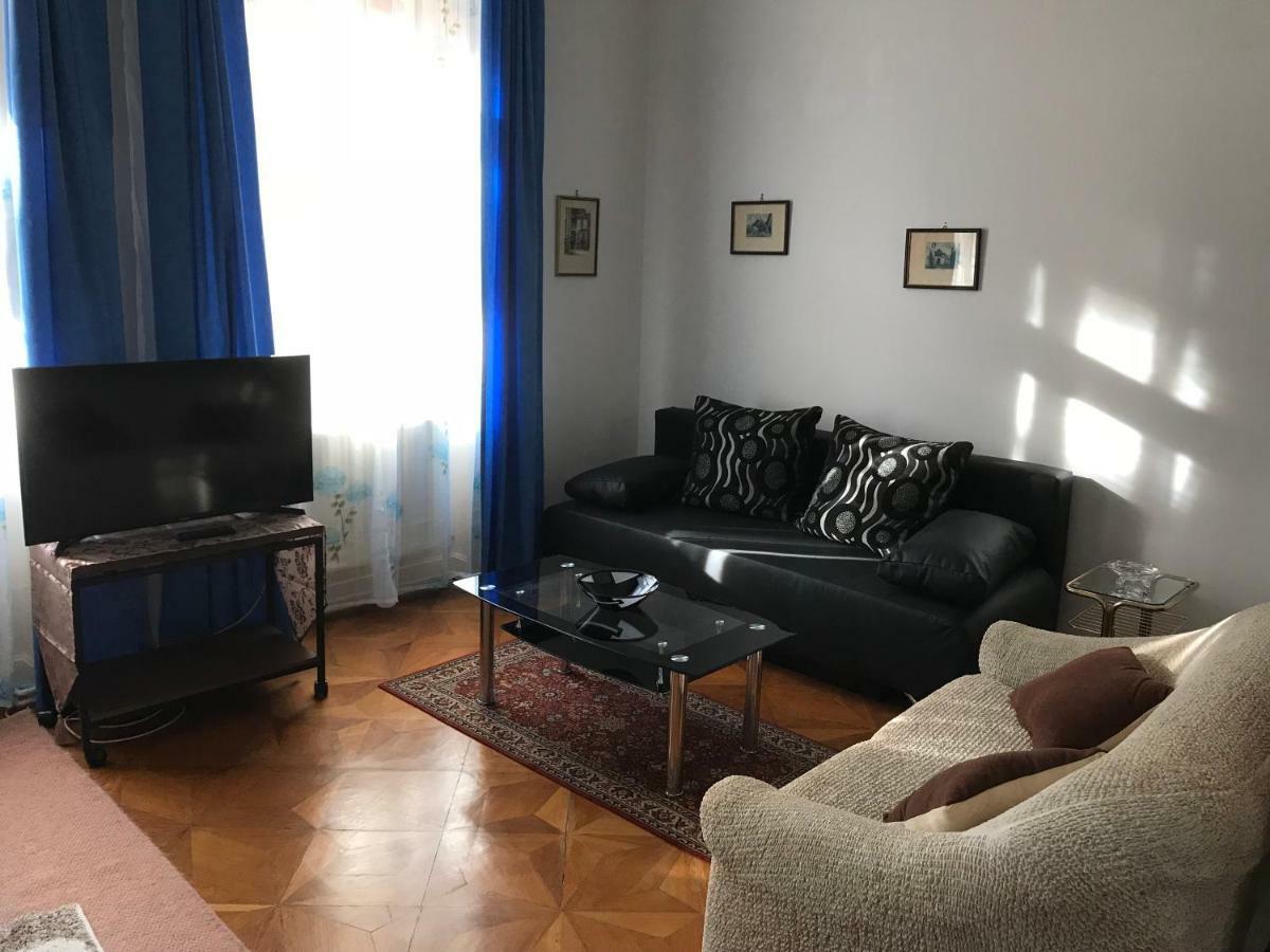 88m² großes Apartment im 1. Stock Wien Exterior foto