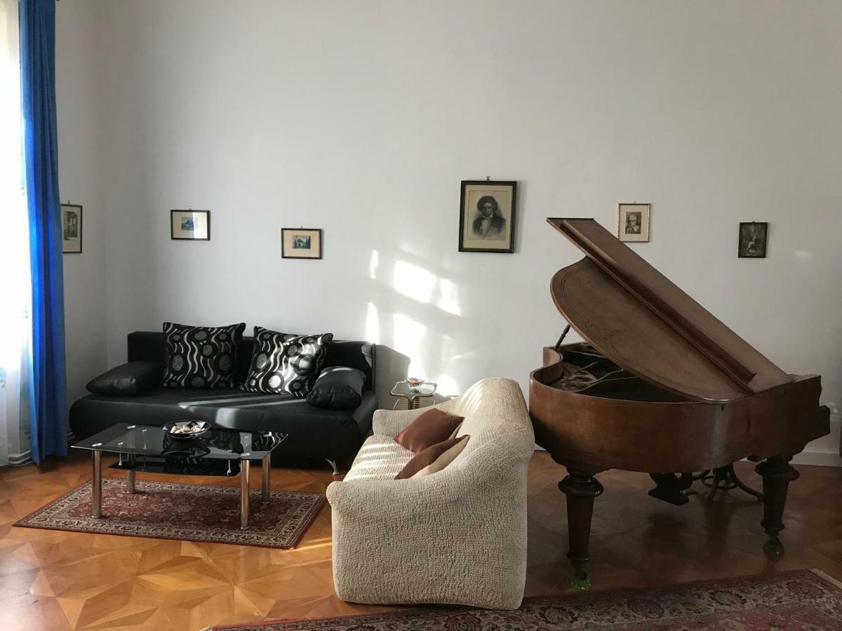 88m² großes Apartment im 1. Stock Wien Exterior foto